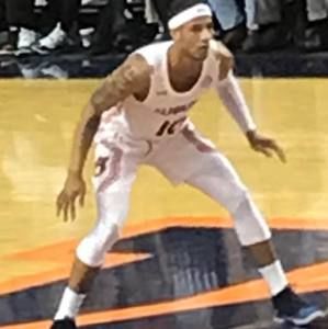 Meet your Posher, Mickie